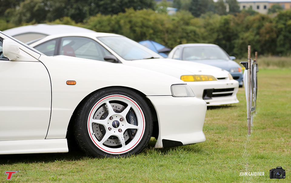 Another white DC2, this time  wearing a Hi-Spec big brake kit exposed by BuddyClub Rims.